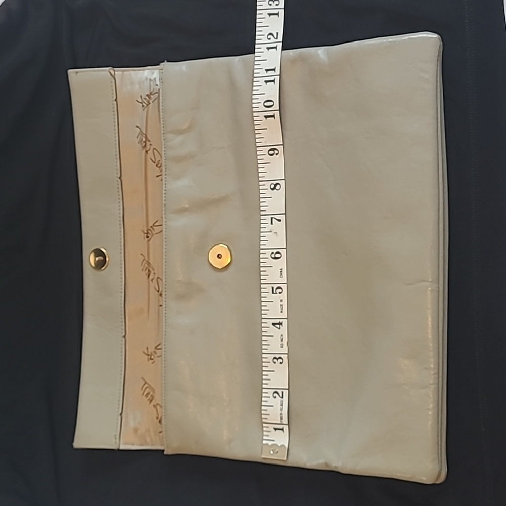 Ruth Saltz Chic Vintage Soft Grey Buttery Leather Clutch Fold Over - Picture 10 of 13